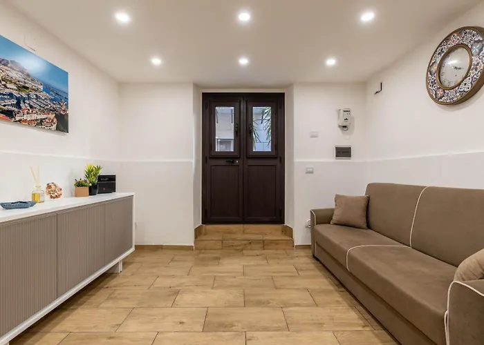 Kalos Apartment Central