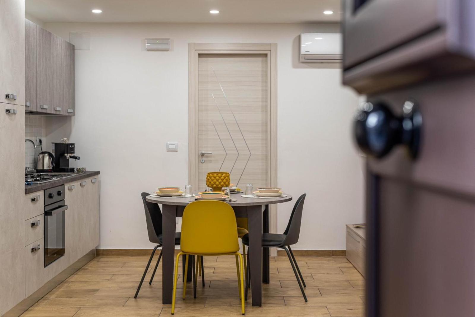 Kalos Apartment *